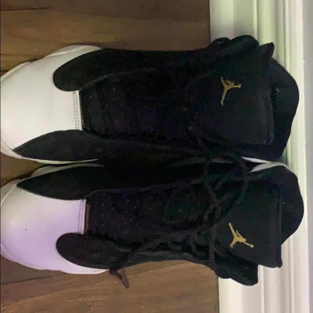 Jordan 13 black white gums (gs) Size:5 youth